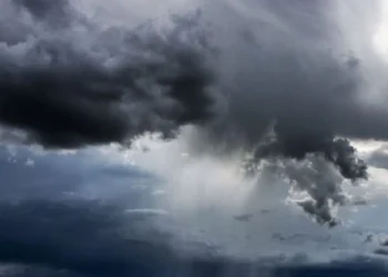Kushte atmosferike të paqëndrueshme dhe vranësira, parashikimi i motit për këtë të enjte