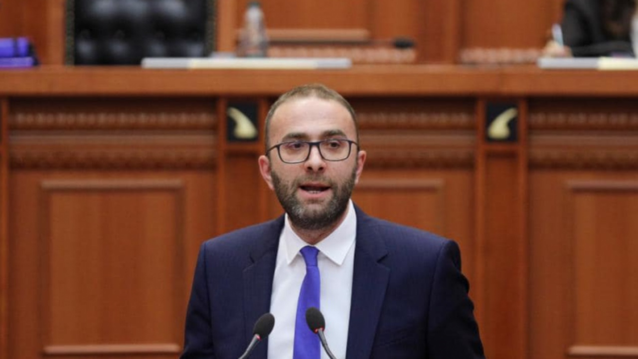  Ka tre vjet që shmang interpelancat dhe i delegon    Bardhi akuza Ramës  Të anulohet derisa të vijë e të japë llogari