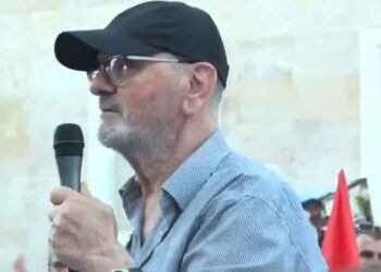 ‘Shqipëria nuk është në shitje’, aktori Mehdi Malkaj flet nga protesta: Atdheu është pronë e shqiptarëve