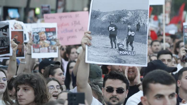 Zvërneci  Protestë në Vlorë në mesditë  në 18 00 te Kryeministria  Qytetarët  Nuk tërhiqemi 