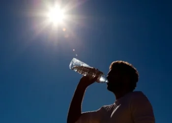 Diell dhe temperatura të larta, parashikimi i motit për këtë të hënë