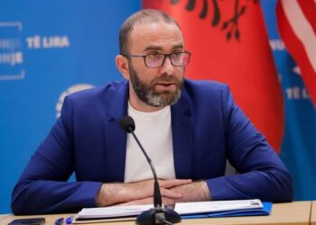 ‘Protestat po shtohen çdo ditë’/ Bardhi i bën thirrje Ramës: Është momenti të largohesh