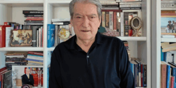 “Jep dorëheqjen sa nuk është vonë”, Berisha i përgjigjet Ramës: Mbrëmë protestuan 200 mijë shqiptarë
