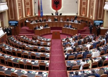 Miratohet amnistia penale me 84 vota pro, do lirohen 466 të dënuar! Rama në Kuvend, opozita bojkoton seancën