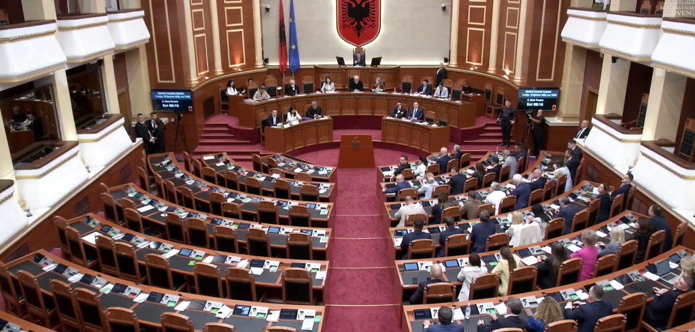 Miratohet amnistia penale me 84 vota pro  do lirohen 466 të dënuar  Rama në Kuvend  opozita bojkoton seancën