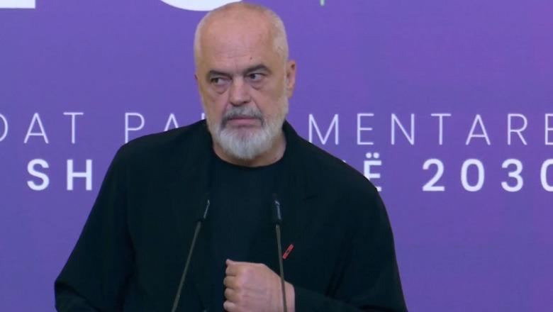 Largimi i Koçeku nga grupi i PS  Rama  Kalëruan këtë parti sa mundën  pastaj filluan t i gjuajnë me këpucët e blera majë kalit