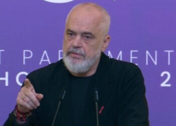 ‘Nuk kam qenë kurrë në Aruba, riciklim i algoritmit’, Rama: ‘Drogagji’ refreni që më ndjek si e vërtetë