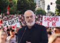 “Sillni draftin për “Shqipërinë e re””, Kryeministri Rama sfidon protestuesit