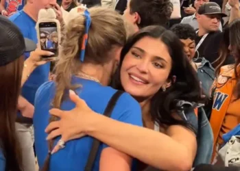 Pas konflikteve: Momenti i papritur mes Taylor Swift dhe Kylie Jenner bëhet viral