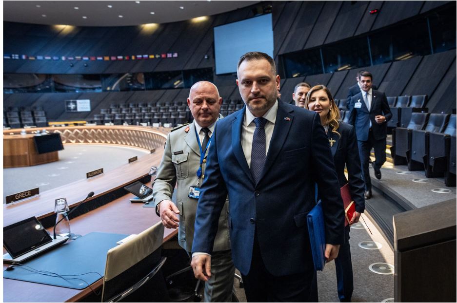 Brukseli pret ministerialin e NATO s  Shqipëria në fokus të diskutimeve