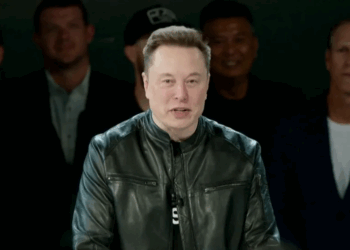 Elon Musk bëhet trilioneri i parë në botë, pasuria e tij shënon rekord historik