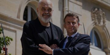 Përfundon takimi Rama–Macron në Paris, zbardhen detajet e dy orë bisedimeve në Pallatin Elysee (VIDEO)
