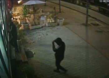 11 grabitje në pak ditë ‘tronditin’ Lezhën, zbulohet dyshja që hapte dyqanet natën