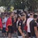 Shoqërimet pas incidenteve te Kuvendi, protestuesit mblidhen para Komisariatit nr.1 në Tiranë