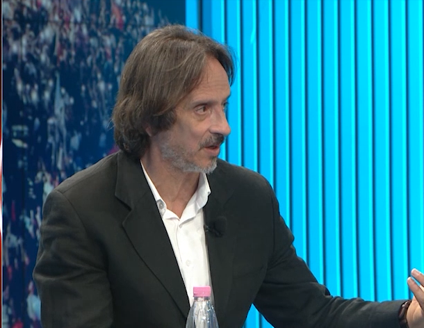 Andoni  Po bëhet një listë intelektualësh që do të thirren për drejtimin e protestës