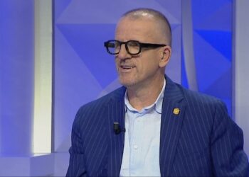 Ish-prokurori Beci për Zvërnecin: Me hetim të SPAK-ut nuk jepet dot më leje!