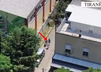 Shpërndanin drogë pranë shkollave në Tiranë, burg për 14 persona, 5 në kërkim