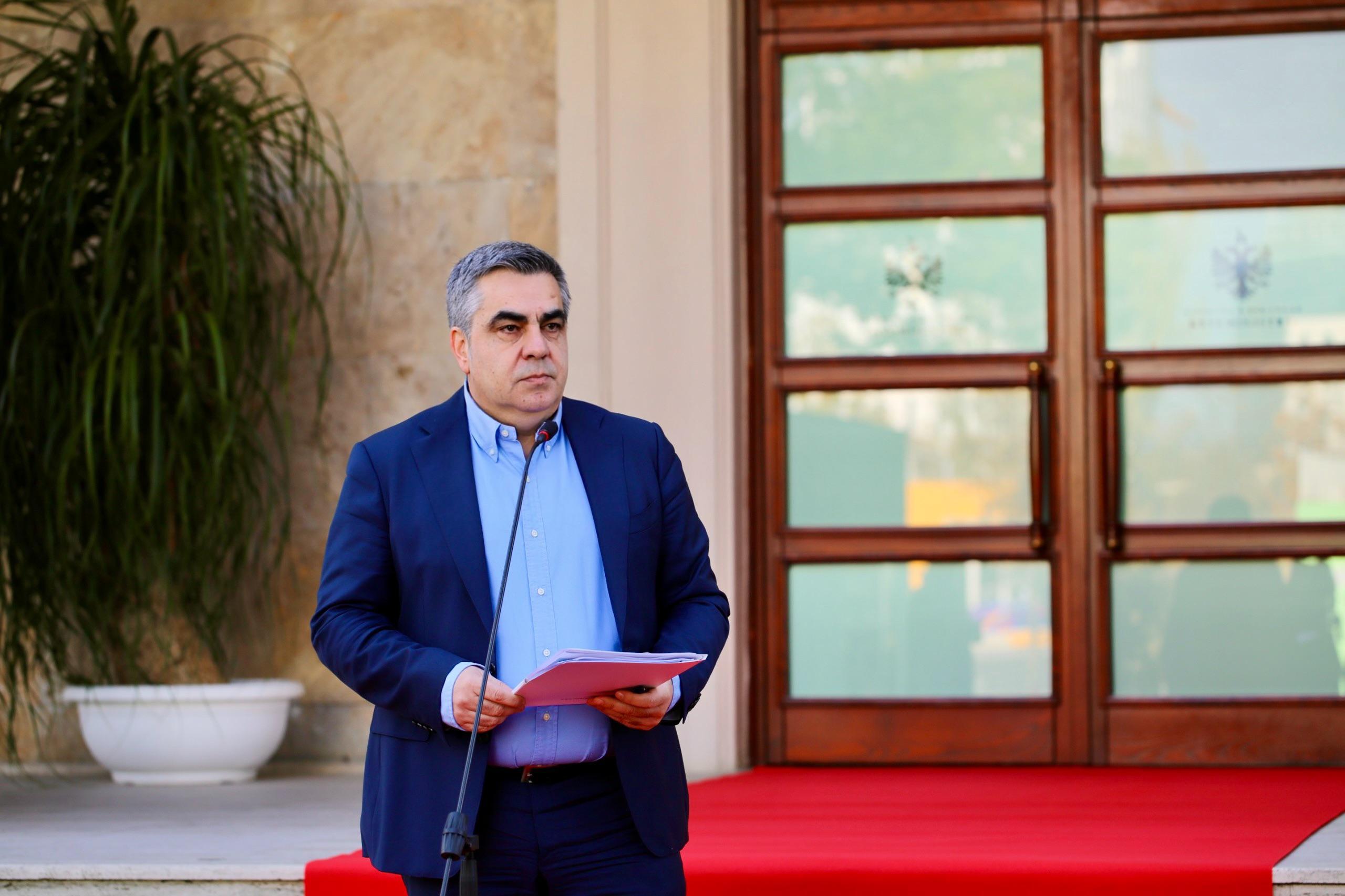 Gonxhja publikon bilancin e pagave  Mesatarja u trefishua që nga 2013  objektivi 1 200 euro deri në 2030