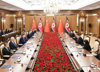 Kim Jong – un pret në Phenian Xi Jinping
