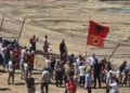 Ndërtimi i resortit në Rrjoll, banorët shembin rrethimin metalik dhe futen në kantier, përplasje me policinë
