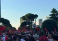 Dita e 21-të e protestës, qytetarët mblidhen para Kryeministrisë