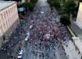 VIDEOLAJM/ Pamjet me dron zbulojnë pjesëmarrjen në protestën e sotme para Kryeministrisë
