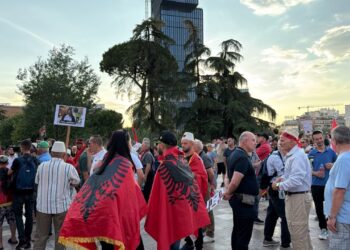 VIDEOLAJM/ Dita e 26-të e protestës, ja sa është pjesëmarrja