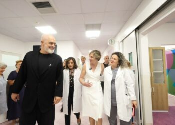 “Vijojmë rritjen e pagave”, Rama inauguron ‘Mbretëreshën Geraldinë’: Luftë çdo forme ryshfeti në shëndetësi