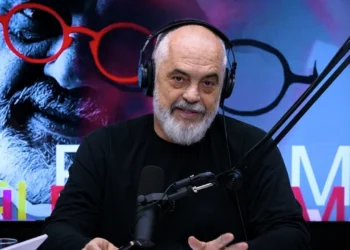 “Protestuesit po bëhen instrument i interesave të tjera”, Rama: Mos u bëni peng i iluzioneve