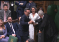 Dorëheqja e Starmer, Andy Burnham betohet si deputet për Makerfield