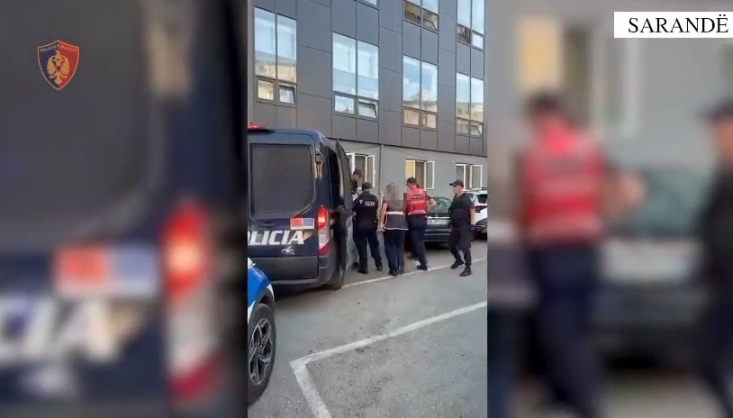 Vidhnin banesa dhe automjete në Sarandë  goditet grupi kriminal  Arrestohen 4 persona  1 në kërkim