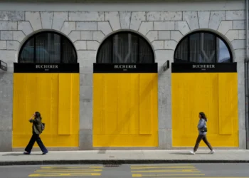 Mijëra demonstrues kundër Samitit të G7-ës, rikthehen masat drastike të sigurisë
