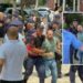 VIDEO / Policia shpërndan tubimin para Parlamentit, shoqërohen disa protestues, mes tyre edhe Dritan Goxhaj