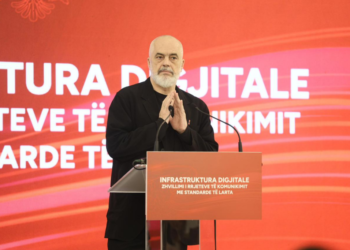Nga kabllot në ajër, te kryebashkiakët “që mungojnë”, Rama me mesazhe të forta për qytetet