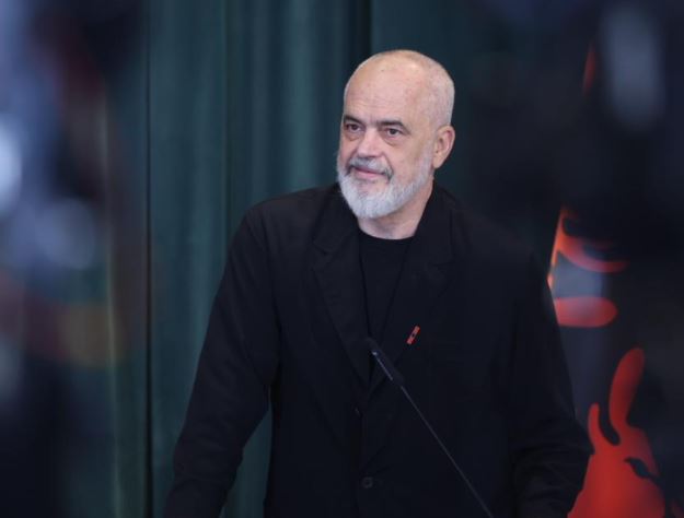  Të njëjtët investitorë janë edhe në Zvërnec   Edi Rama nxjerr shembullin nga Katari  Budallallëku nuk do ta mbajë peng Shqipërinë 