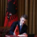 Katër muaj në detyrë, Hoxha bën bilancin: Sot emri i Shqipërisë lidhet gjithnjë e më shumë me suksesin dhe zhvillimin