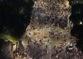 VIDEOLAJM/ Dita e 17-ë e protestës para Kryeministrisë, ja sa është pjesëmarrja mbrëmjen e së martës