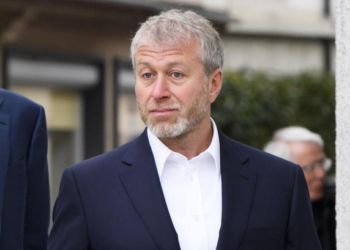 Abramovich, njeriu mes Putinit dhe Zelenskyt? Roli misterioz i oligarkut në prapaskenat e luftës