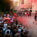 Protestuesit ‘mësyjnë’ brenda Universitetit Politeknik, tensione me policinë për banderolën e shpalosur në fasadë