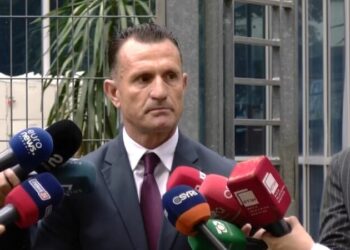 Avokati: Vendimi për Metën pas kafazit të xhamtë, i turpshëm