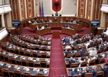 Ashpërsohen masat për drejtuesit e rinj të mjeteve, Kuvendi miraton ndryshimet në Kodin Rrugor