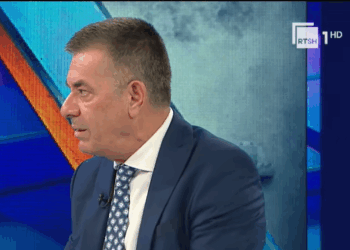 31 ditë tubime/ Vangjeli: Protestë unike, vendos në të njëjtën kryq si kryeministrin ashtu edhe liderin e opozitës