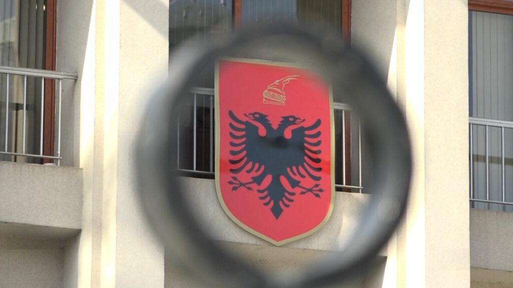 lirime-dhe-emerime-te-reja-ambasadoresh-te-shqiperise