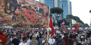 Avokati: PD e urren protestën, sepse ajo nxjerr në pah dështimin e opozitës