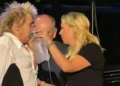 Çfarë ndodhi me Rod Stewart? Këngëtari merr oksigjen në mes të koncertit