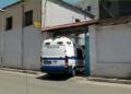 Tragjike në paraburgimin 313, dy punonjës humbin jetën brenda pak orësh! Dyshohet për…