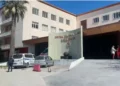 Një i plagosur me thikë transportohet me urgjencë në spitalin e Vlorës, policia nis hetimet