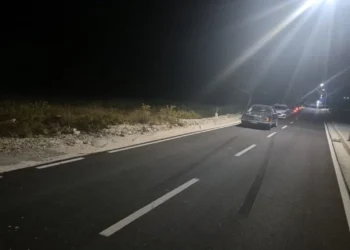 Aksident me vdekje në Vlorë, humb jetën një 80-vjeçare pasi u përplas nga një automjet