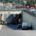 FOTO / Aksident i rëndë tek rrethi i TEG-ut, betonieria bie nga lartësia mbi autostradë