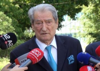 Berisha: Rama “varrosi” Reformën Territoriale, këto janë përpëlitjet e fundit të tij!